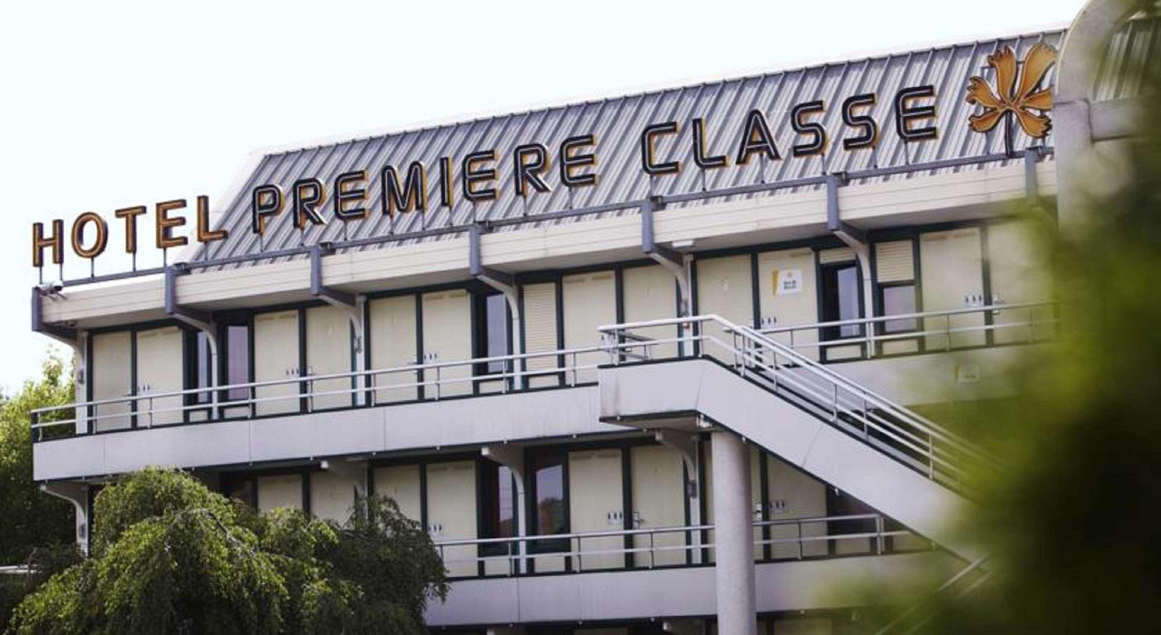 Kyriad Niort - La Creche Екстериор снимка